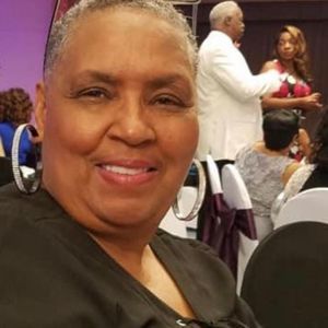 Meet your Posher, Janet